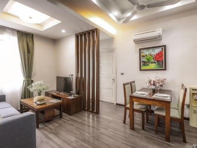 Cho thuê 2pn 1pk cực đẹp, sạch thoáng ô tô đỗ tại ngõ 299 cầu giấy 1