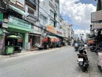 Mặt tiền đặng chất lửng 3lầu st p.chánh hưng  p2q8 1