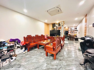 Siêu phẩm ô tô tránh, dừng đỗ ngày đêm - ngõ thông 1