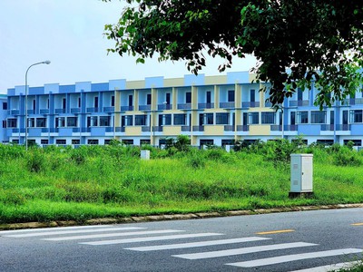Nhà phố liền kề sổ riêng   vị trí không thể đẹp hơn 2
