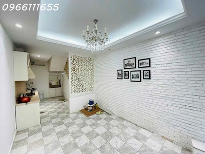 Bán nhà cống quỳnh- p.nguyễn cư trinh - sát mặt tiền- 5 tầng - 3 phòng  ngủ- nở hậu đẹp full nội 4