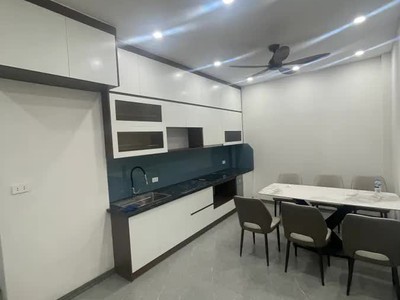 Nhaf đẹp dân xây full nội thất gần ô tô 10m trung tâm phố ngọc thụy 42m2 x 4 tầng 9 tỷ long biên hà 2