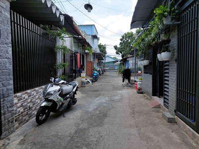 Bán gấp nhà linh xuân 87m    ngang 6m bề thế   hẻm xe hơi 7 chỗ   chỉ 4.7 tỷ - gần phạm văn đồng 3