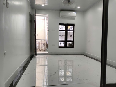 Bán căn hộ tập thể mặt phố trần đại nghĩa 110m2, 3 ngủ, 3 wc, 4.5 tỷ có sổ 3
