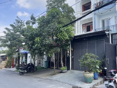 Bán nhà mặt phố 4 tầng, đường số 27, hiệp bình chánh, thủ đức, 4x26m, 104m2, 4 pn. giá 12.6 tỷ. 0