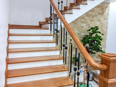 Tôi cho thuê nhà mới, hai cửa đi ,vỉa hè, 114m2- 5t, chùa láng 47 tr 1