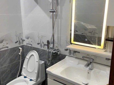 Cho thuê nhà vp, nhà hàng, kd, lương đình của, 109m2x 4t vỉa hè 30 tr 1