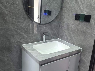 Mình cho thuê nhà đẹp, căn góc, nguyễn thị định, 94m2x 4t vỉa hè 31 tr 2