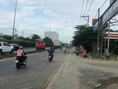 Siêu phẩm lô góc  50x100  3 mặt tiền quốc lộ 1a, p.thới an, q.12 1