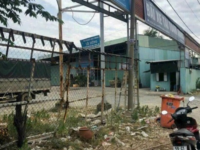 Siêu phẩm lô góc  50x100  3 mặt tiền quốc lộ 1a, p.thới an, q.12 2
