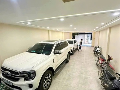 Siêu phẩm gara ô tô, thang máy ngoại giao đoàn/ xuân đỉnh- dt 60m2x 5 tầng- mặt ngõ ô tô tải- thông 1
