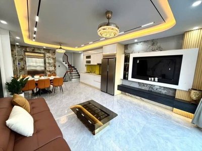 Chính chủ mai dịch - cầu giấy- 38m2-6 tầng thang máy- nhỉnh 10đ - ô tô đỗ cổng 1