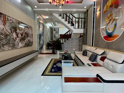 Bán nhà 3 tàng mới keng 4pn shr tân chánh hiệp q12 hẻm xe hơi 5m 0