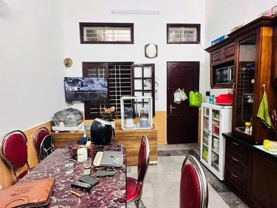 Bán nhà mặt phố hàng gà, 26m2, 4 tầng, mặt tiền 3.5m, 25.8 tỷ, vỉa hè rộng, đường 2 chiều, kd đỉnh 2