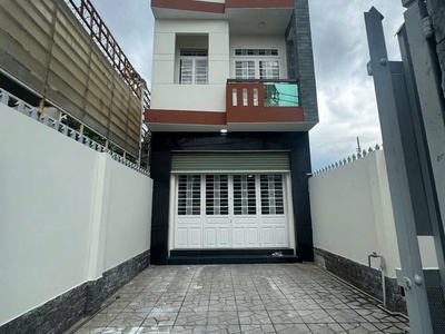 Nhà mặt tiền đường 7 long trường DT 94m, 4 tầng 2