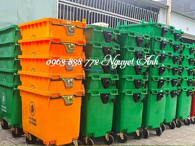 Giữ môi trường xanh sạch với xe gom rác 660 lít chất lượng cao 3