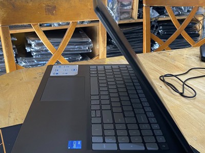 Laptop Dell Inspiron 15 3520 Core i5-1235U RAM 8GB SSD 512GB VGA ON Màn 15.6 Inch Full HD Máy Đẹp 3