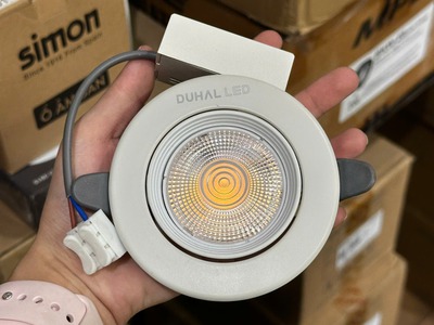 Công ty TNHH Fullshine chuyên phân phối thiết bị điện chính hãng 2