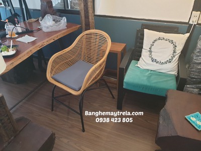 Ghế chân sắt mây tre 5