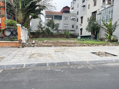 Gấp  Đất 75m2 Mặt Đường Đê Vàng Phường Phúc Lợi, Sổ Đỏ CC, View Sông Đuống Thư Thái 2