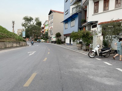 Gấp  Đất 75m2 Mặt Đường Đê Vàng Phường Phúc Lợi, Sổ Đỏ CC, View Sông Đuống Thư Thái 3