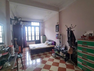 Cực hiếm Mặt Hồ Ngọc Khánh 60M2 5 Tầng 45 Tỷ vỉa hè rộng view toàn hồ 3