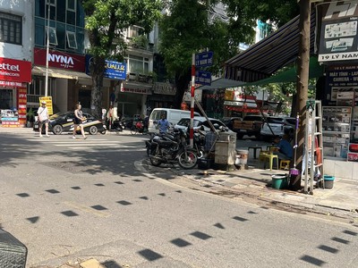 Cực Đẹp 10 Tầng Măt Phố Lý Nam Đế Mặt Tiền 7M Sổ Vuông 57 Tỷ Dòng tiền 130tr/th 0