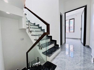 Độc lập Trần nguyên hãn - lê chân 3