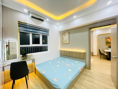 Cần bán căn hộ full đồ mới 100, ban công đông nam, view hồ, chung cư Thanh Hà 3