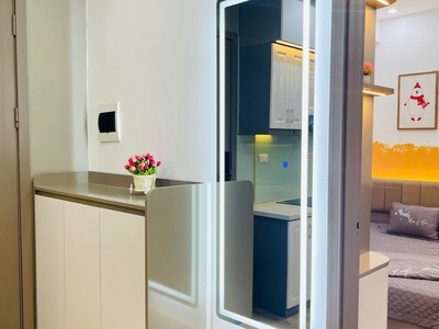 Cần bán căn hộ full đồ mới 100, ban công đông nam, view hồ, chung cư Thanh Hà 9