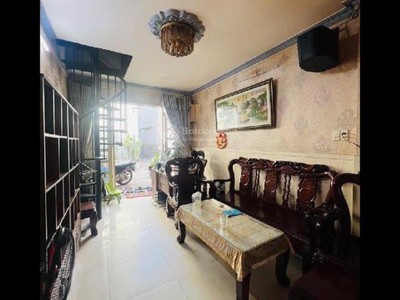 Bán nhà nở hậu 80m2 tại âu cơ giá chỉ hơn 6 tỷ 0