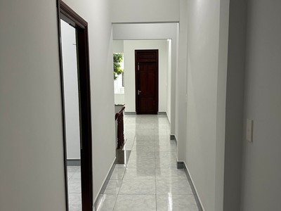 Bán nhà 2 tầng 2 mê đường phú xuân 5 - sát phùng hưng 0
