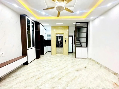Bán nhà 52m 5 tầng thang máy cực mới ở ngay ngõ 310 nghi tàm tây hồ 0