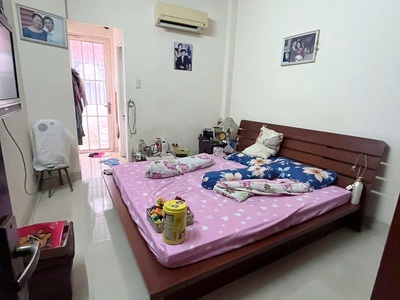 Nhà 4 tầng nh l hẻm thông đường phạm thế hiển p4q8 2