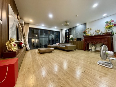 Tin thật 100  ch lô góc 135m2 x 3pn có lốt ô tô iris garden - ban công hướng đông - nội thất 1 tỷ 0