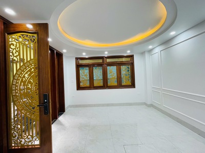 Siêu hiếm, bán nhà phố kim mã, 6 tầng thang máy, sát phố, 70m  chỉ 19 tỷ 2