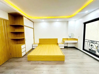 Bán nhà 52m 5 tầng thang máy cực mới ở ngay ngõ 310 nghi tàm tây hồ 3