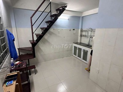 Cho Thuê Phòng trọ kiểu CCMN Quận 4 mới chỉ hơn 2 triệu/tháng, có lầu ở được 2 người. 0