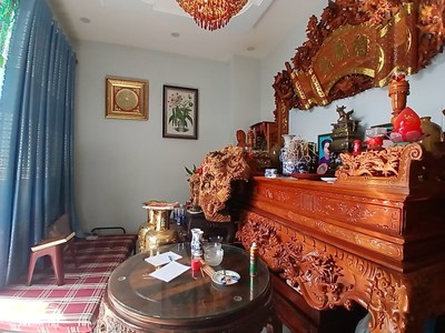 Bán siêu phầm 4 tầng,có thang máy đức,đường 14m,gần đhqg tphcm 2