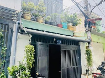 Gò dầu - hẻm xe hơi tránh - sát mặt tiền - 2 tầng - 3pn - 55m nở hậu - nhỉnh 6 1