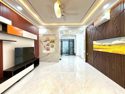 Siêu phẩm quận 10   nhà 7 tầng thang máy   hẻm 9m   vip 3/2   87m2  4.8 x 19     29.5 1