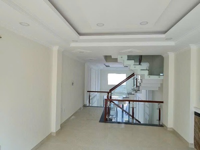 Nhà đẹp trung tâm tp. thủ đức xe hơi đỗ cửa   giá chỉ nhỉnh 11 tỷ 1