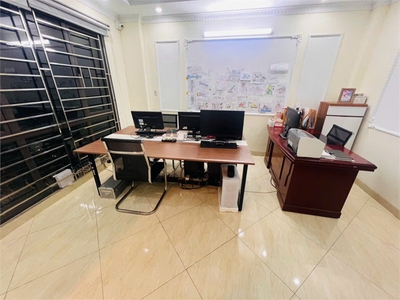 Bán nhà thạch bàn, xuân đỗ   5 tầng mặt tiền rộng  nhỉnh 6 tỷ   ô tô đỗ cổng 0