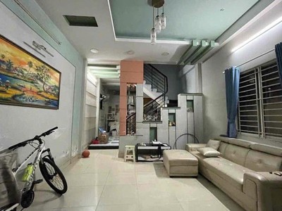 Cho thuê nhà hoàng hoa thám, 4.5x12m, 1 trệt, 2 lầu, 3pn, 3wc, 12tr, tl 2