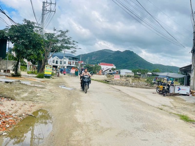 Đấtdiên phú đường nhựa kinh doanh thông rộng 6m.. lô góc 2 mặt tiền vuôn vắn. 1
