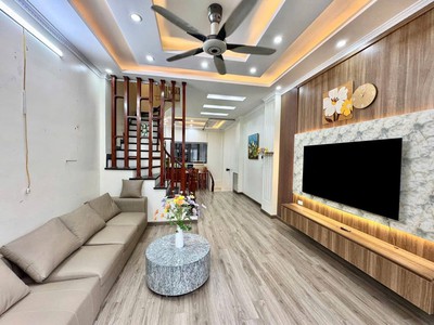 Bán nhà 5 tầng khu phân lô Hoàng Cầu oto vào nhà SDCC giá 16.5 tỷ 1