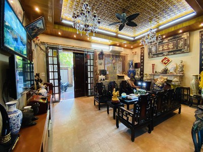 Nguyễn du biệt thự sân vườn, mặt phố ô tô tránh đỗ kinh doanh 1