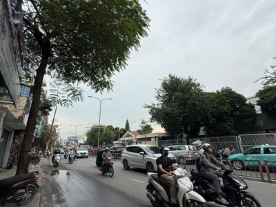 Bán nhà mặt tiền lý thường kiệt - ngay cách mạng tháng 8, 3,7x17m, 5 tầng,  13,2 tỷ. 2