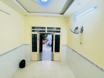 Mặt tiền đường 51 - quận 7 - 2 tầng - 2 pn - giá ̣9.5 tỷ 0