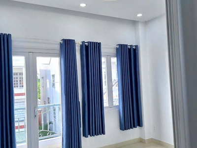 Cho thuê nhà 3 ,5 tầng  tân chánh hiệp   q12  đường xe tải giá chỉ 10tr 2